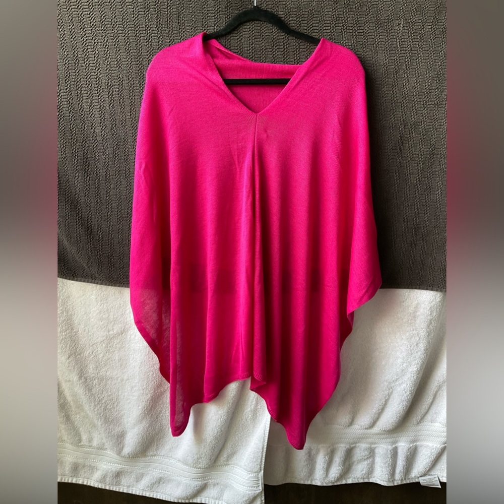 New York & Company Fuchsia Poncho - Picture 7 of 8